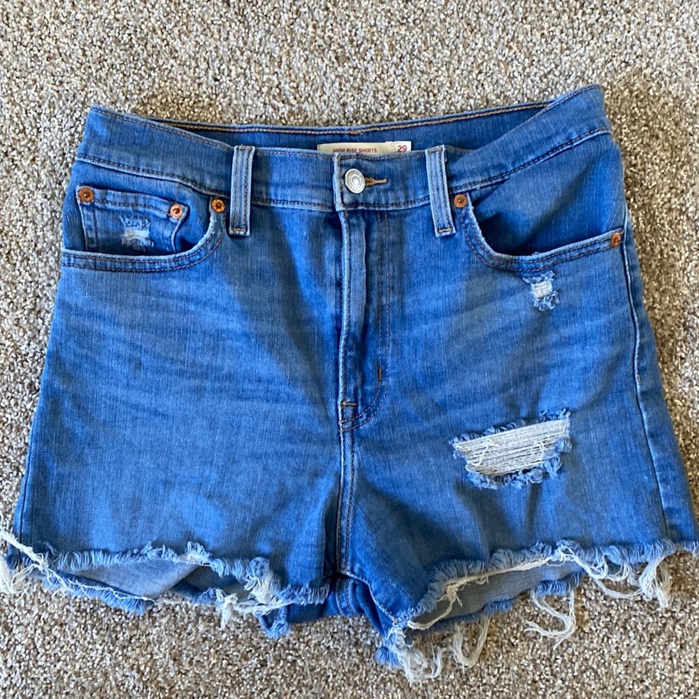 Levi’s High Rise Shortie